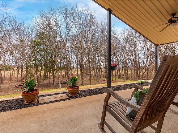 3rd image of 1878 N Lincoln Park Rd