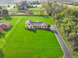 2519 W Wright Rd, Prairie Grove, IL 60050