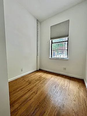 Building Photo 3