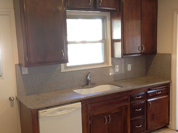 5th image of 20903 Dalton Ave