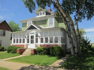 137 S Main St, Juneau, WI 53039