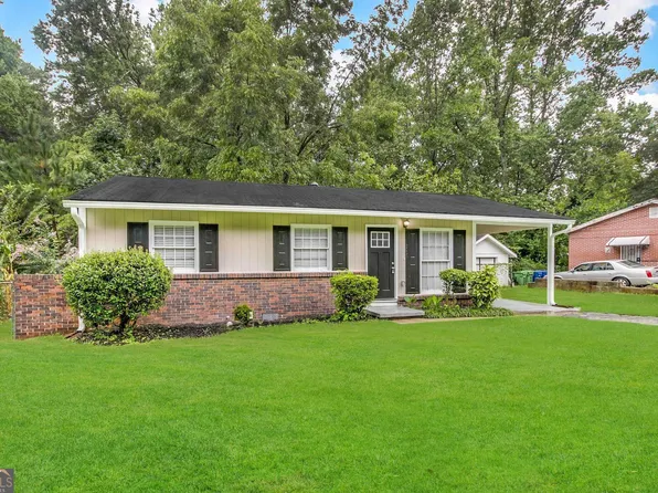 2566 Santa Barbara Dr NW, Atlanta, GA 30318