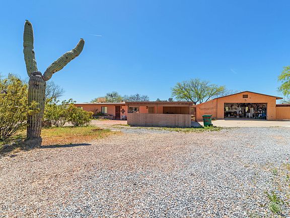 3rd image of 10200 E Placita Cresta Mia