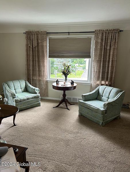 5th image of 11 Evelyn Avenue