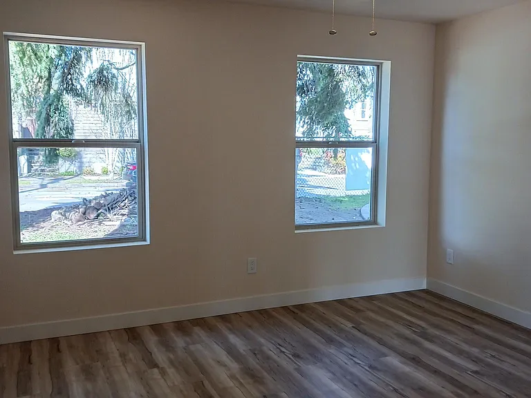 4253 S Spencer St — Photo 13