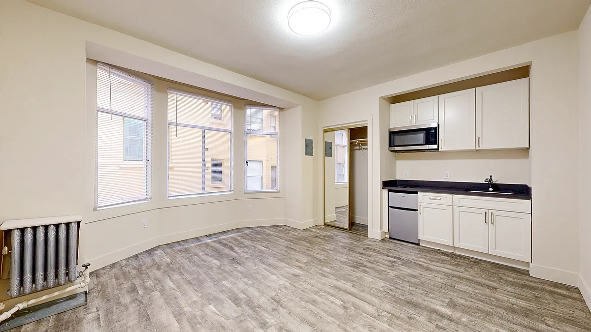 Building Photo - 420 Ellis St #206