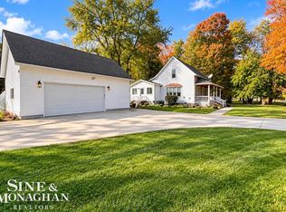 8922 Stone Rd, Algonac, MI 48001