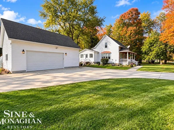 8922 Stone Rd, Algonac, MI 48001