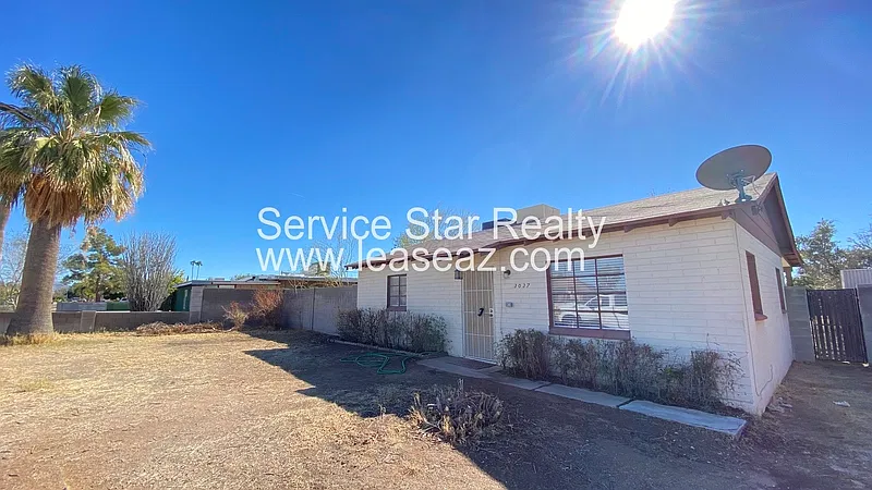 2 bed, 1.0 bath, 797 sqft, $1,500 — Photo 2