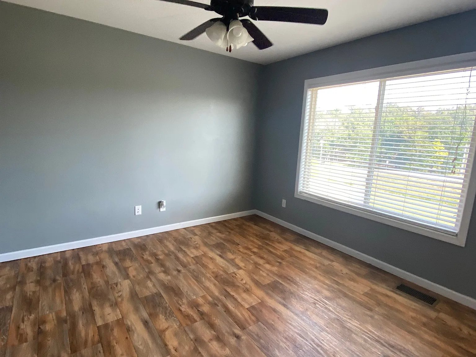 Deerfield Village — Photo 4