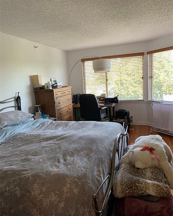 1st image of 10 Stewart Pl APT 7DW