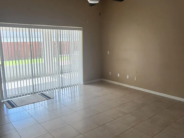 3800 Sunbeam Ct — Photo 15