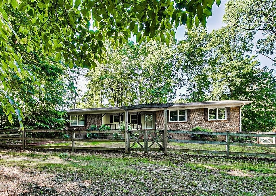 1st image of 5424 Graystone Ct