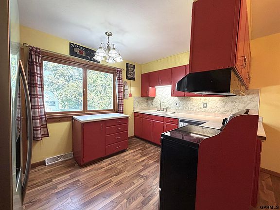 4th image of 1218 I St