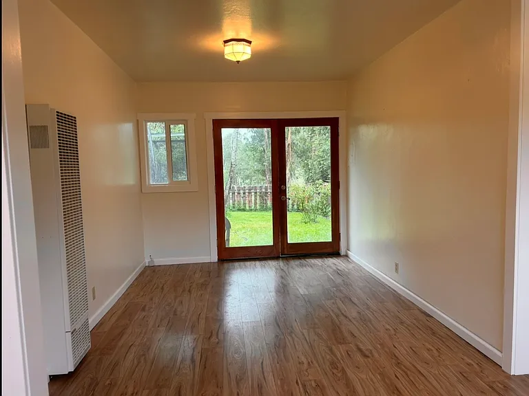 755 W Sierra Ave #B — Photo 6