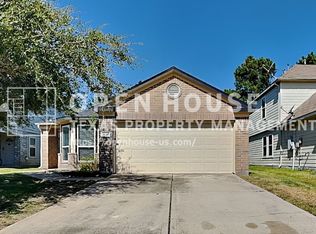 16716 Foursquare Dr, Conroe, TX 77385