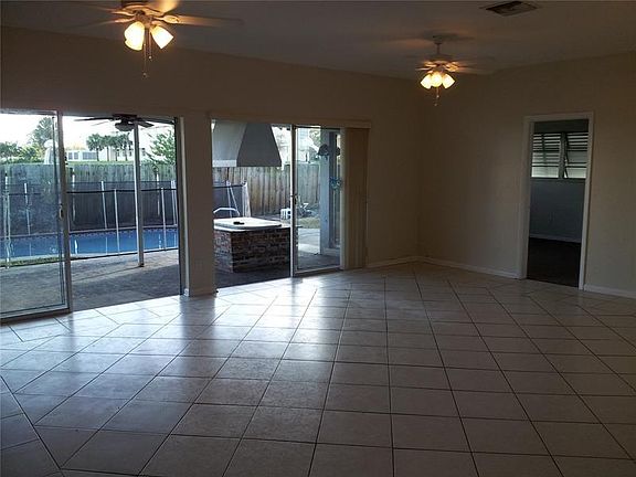 2nd image of 1140 NE 169th Ter #0