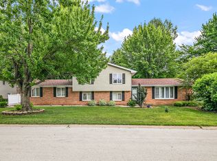 160 Nottingham Ln, Bourbonnais, IL 60914