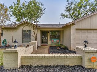 228 Cunningham Ave, Crowley, TX 76036