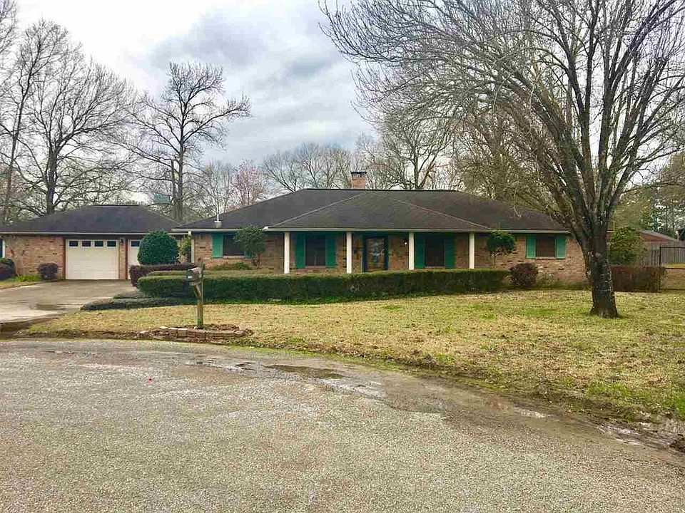 1st image of 130 Camellia St