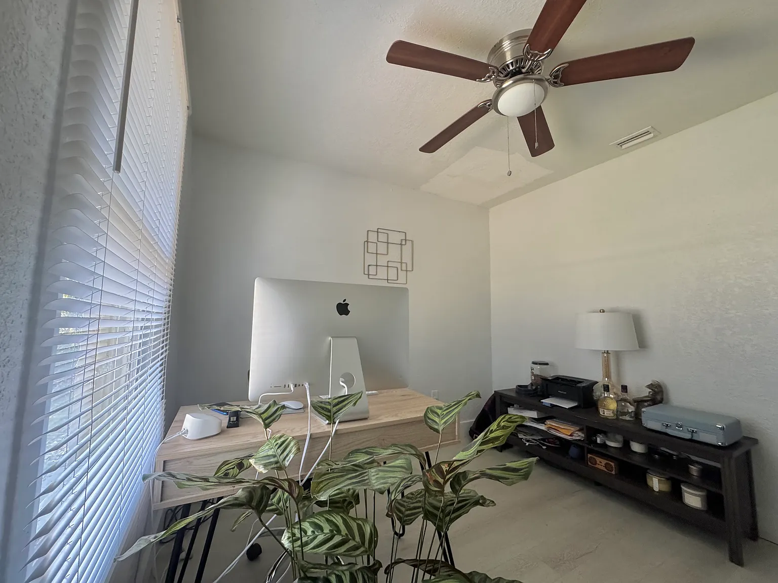 3 bed, 1434 sqft, $2,350 — Photo 4