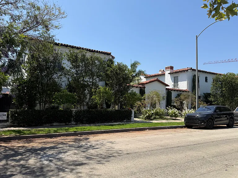 1047 S Orange Grove Ave #1 — Photo 46