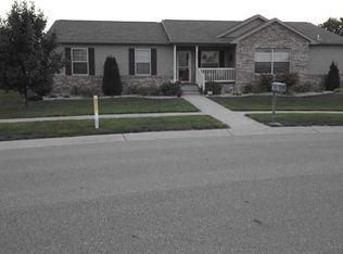 705 Fauna Cir, Shelbyville, IN 46176