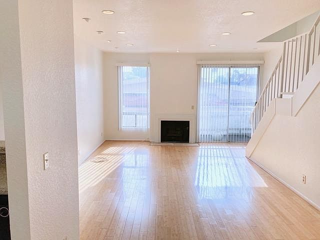 1st image of 1310 N Detroit St APT 204