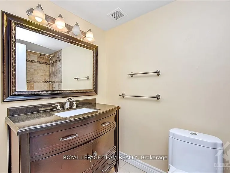 515 Saint Laurent Blvd #644 — Photo 21