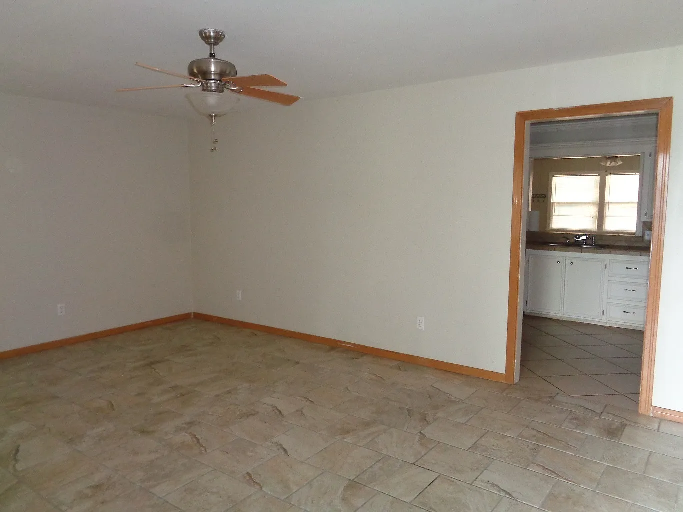 Super Spacious Home — Photo 3