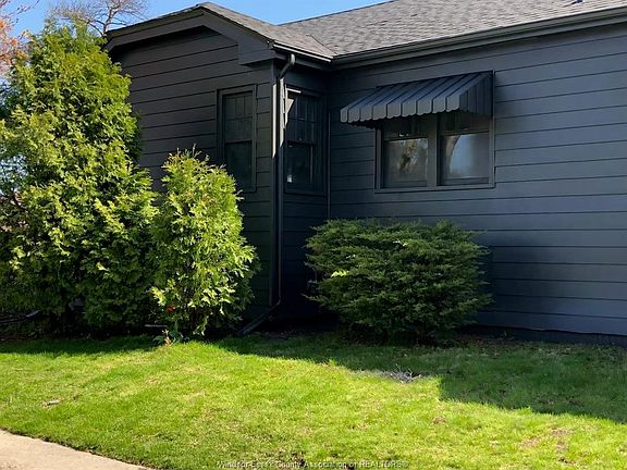 2nd image of 5425 Riverside Dr E