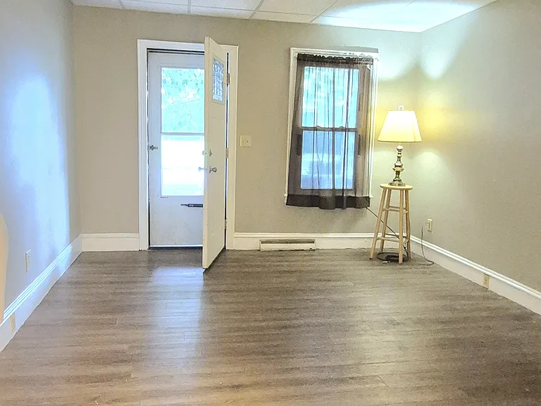 408 N Madison St — Photo 1
