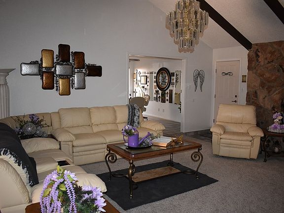 5th image of 1313 Brittany Ln