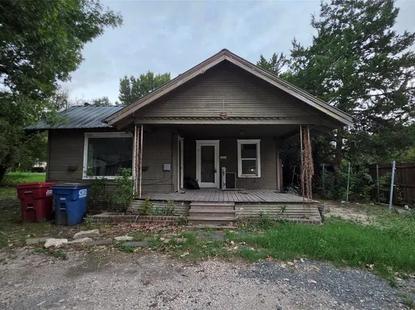 104 Short St, Farmersville, TX 75442
