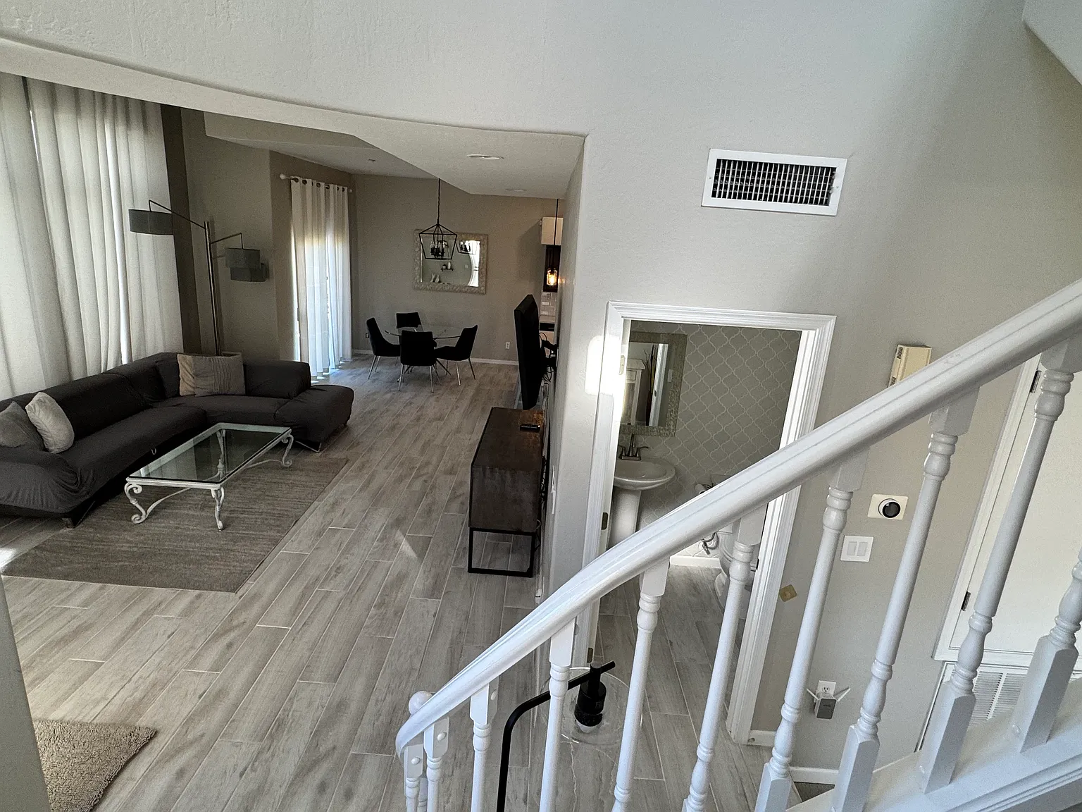 2 bed, 2.5 bath, 1484 sqft, $2,300 — Photo 4