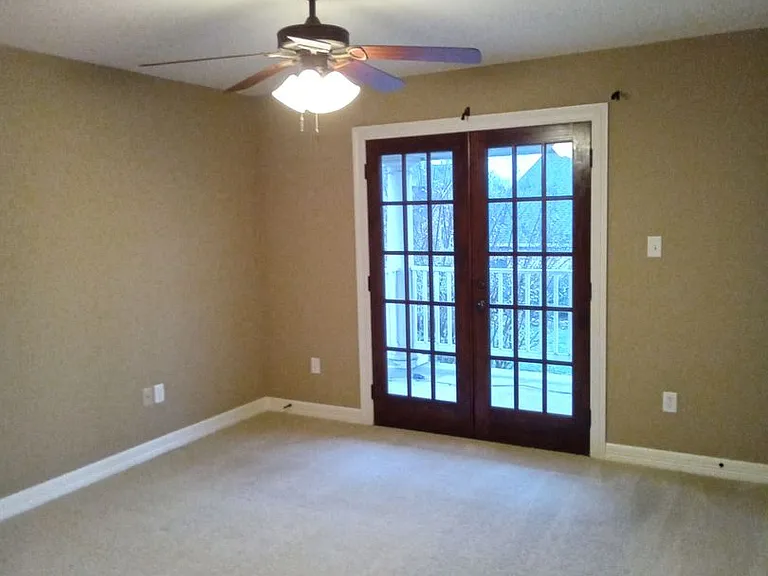 210 Captain Hm Shreve Blvd — Photo 10
