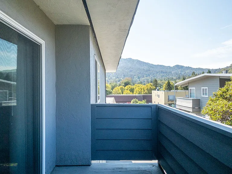 934 Sir Francis Drake Blvd #7 — Photo 24