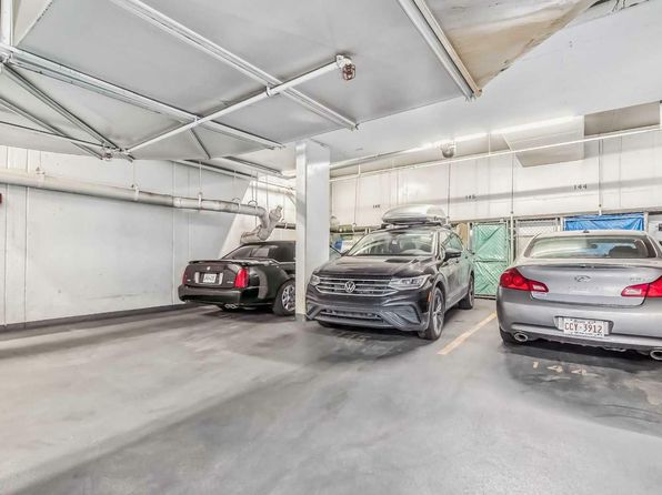 836 15th Ave SW #2205, Calgary, AB T2R 1S2