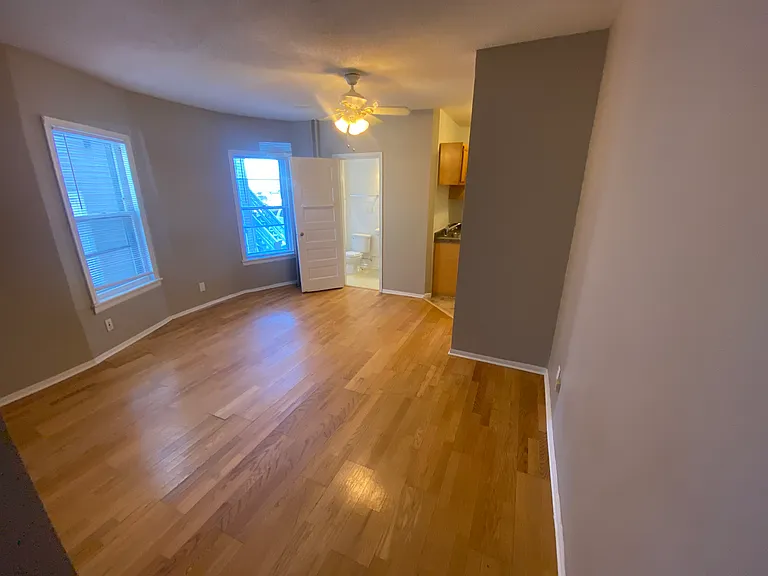 Blaisdell Avenue Apartments — Photo 2