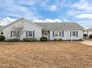 115 Bowen St, Atlantic Beach, NC 28512