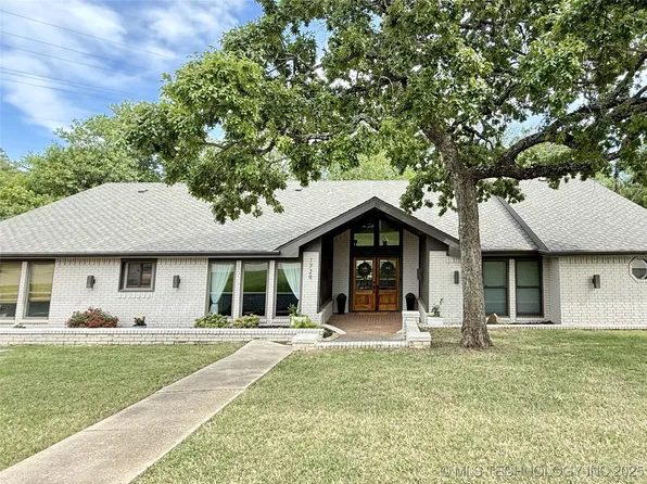 1729 Winged Foot Dr, Ada, OK 74820