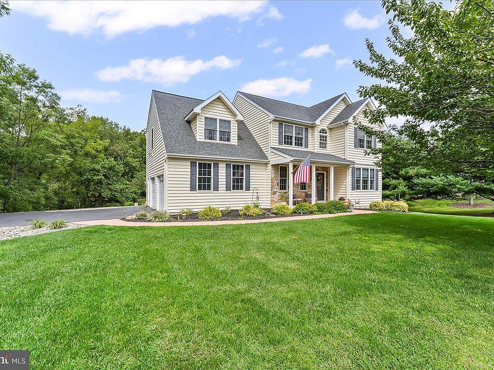 1st image of 12 Owenwood Dr