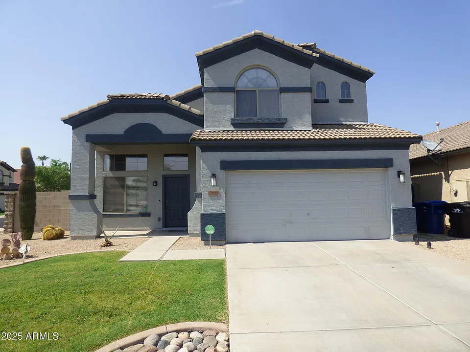 17282 W Elm St