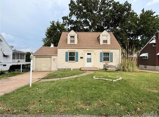9462 Brenda Ave, Saint Louis, MO 63123
