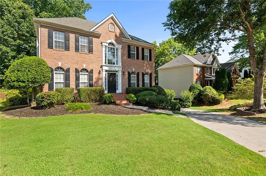 5 bed, 4.0 bath, 2692 sqft, $3,850 — Photo 1