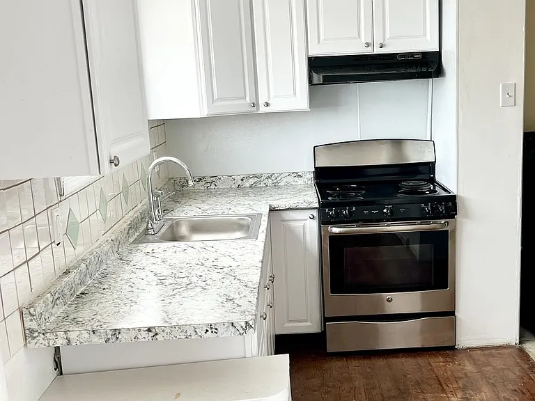 27 Sunshine Rd #1 — Photo 6