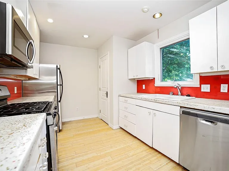 2716 E 22nd St #A — Photo 3