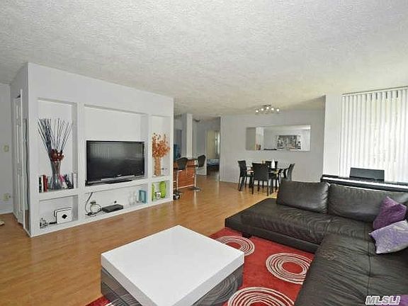 3rd image of 725 166th St APT 2A