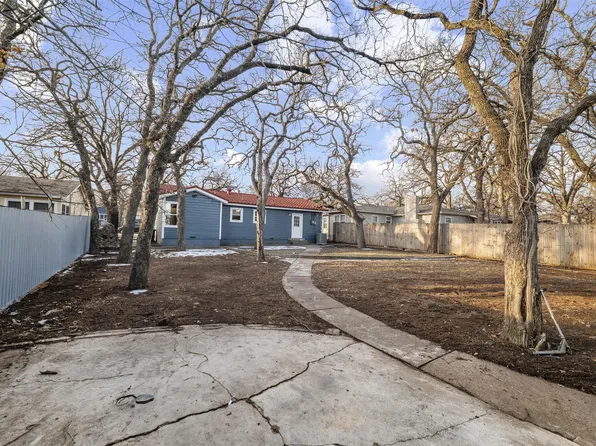 3825 Childress St, Fort Worth, TX 76119