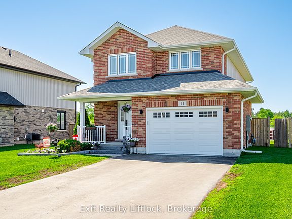 2nd image of 11 Darrell Drain Cres